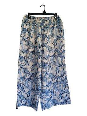 Tahari Blue and White Tropical Print Wide-Leg Pants-M